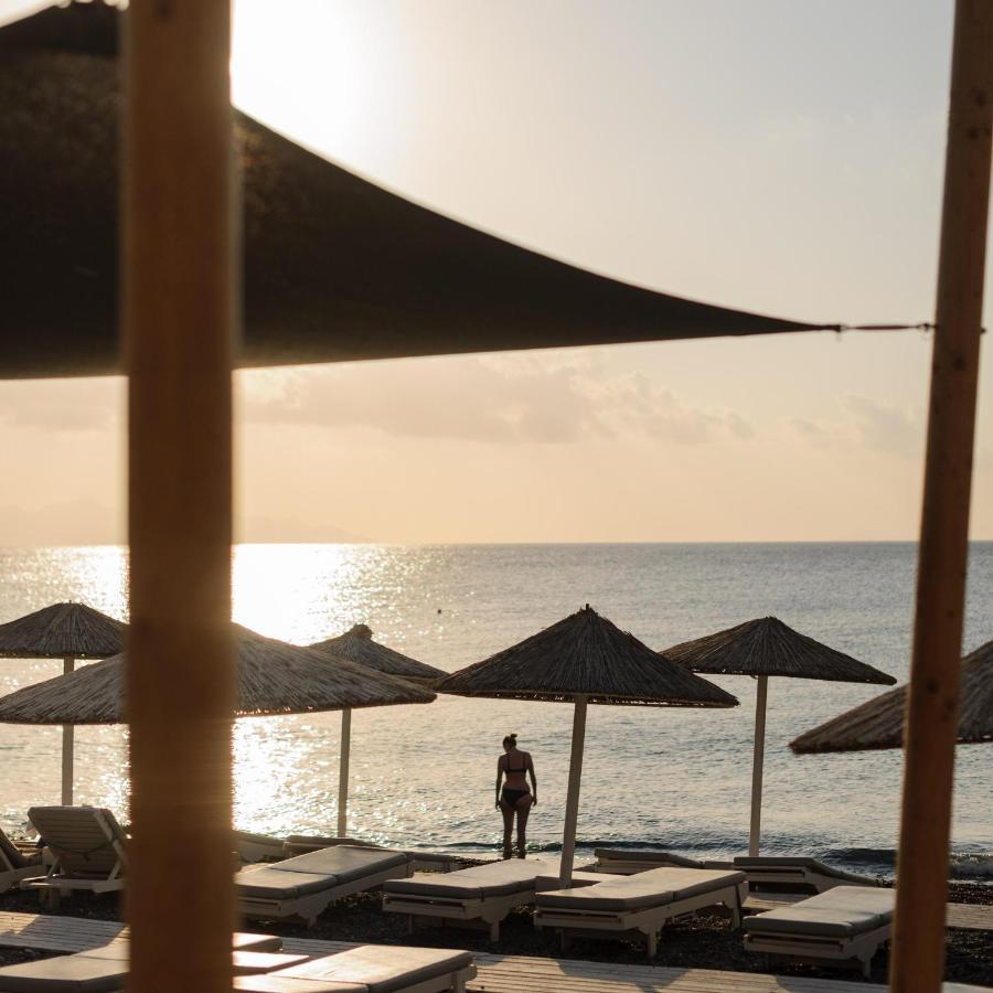 Afroditi Venus Beach Resort Kamari  Bagian luar foto
